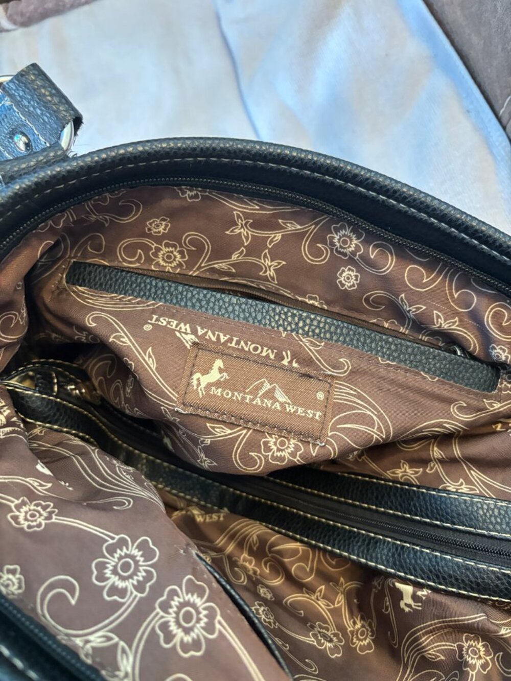 Montana West Distressed Look Flag Purse - Picture 10 of 13